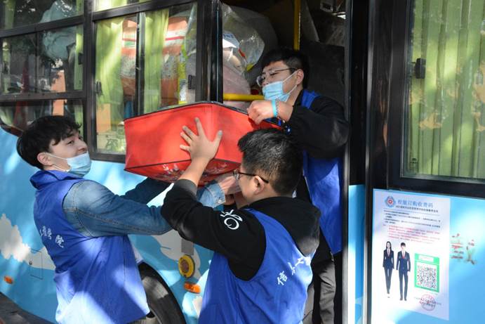 说明: DSC_4390 说明: DSC_4390